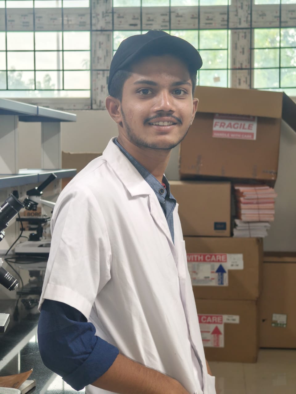 Pavannaikal Naikal - Tutor Photo